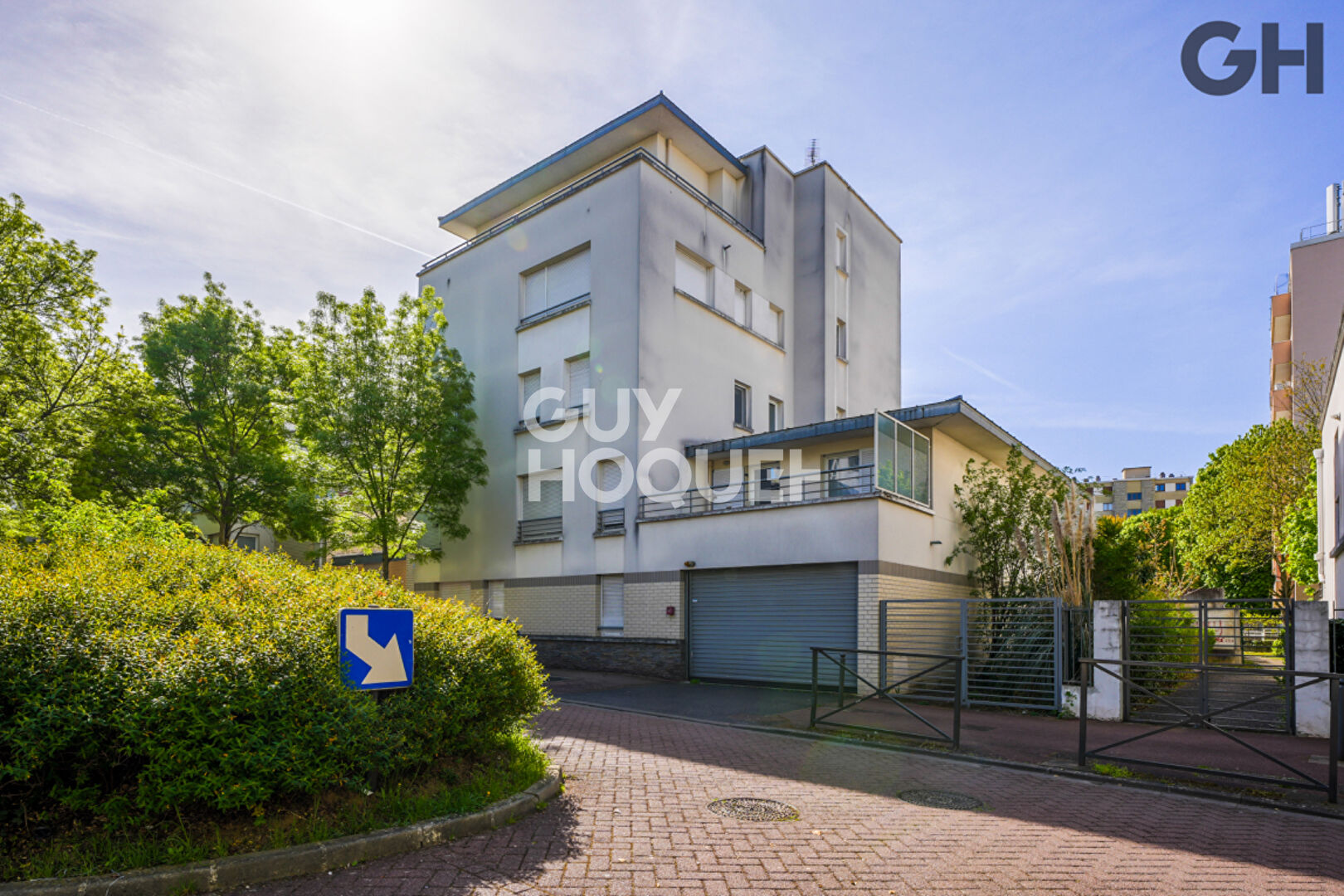 APPARTEMENT 3 PIÈCES (59m²) AVEC GRANDE TERRASSE À JUVISY-SUR-ORGE