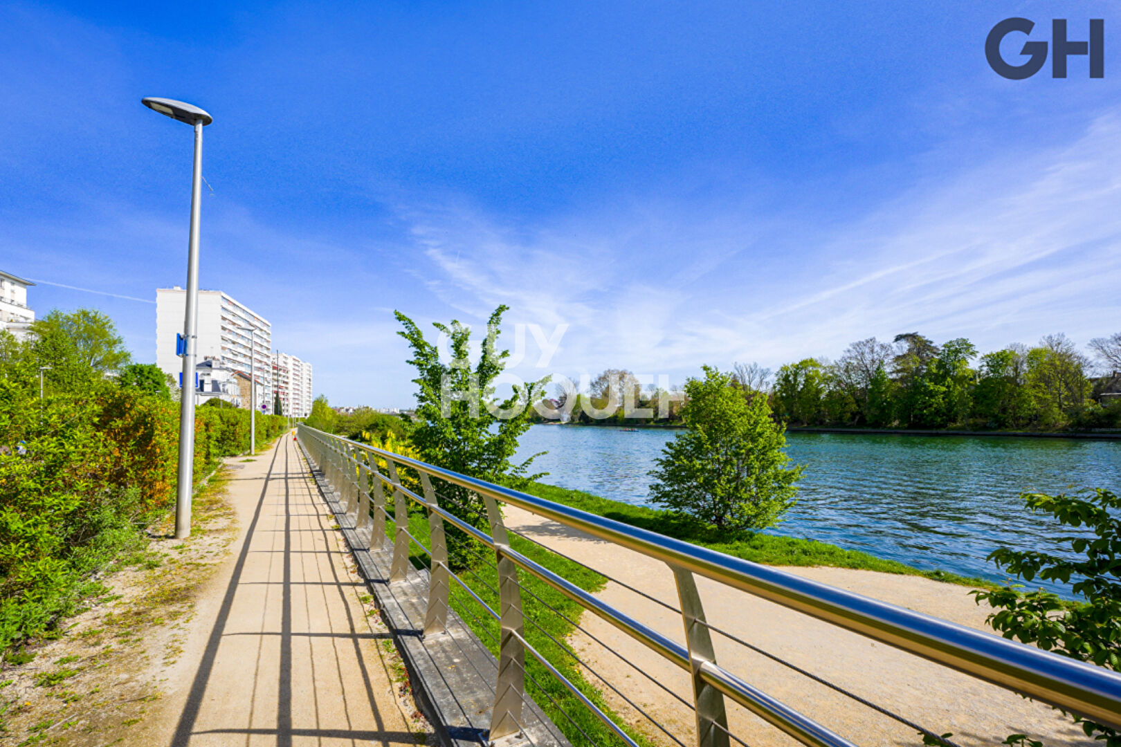 APPARTEMENT 3 PIÈCES (59m²) AVEC GRANDE TERRASSE À JUVISY-SUR-ORGE