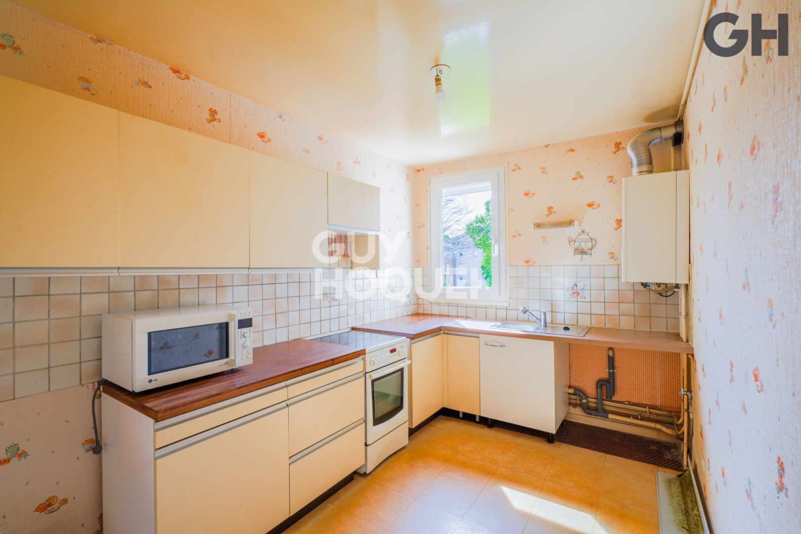 APPARTEMENT 3 PIÈCES (70m²) À SOISY-SUR-SEINE