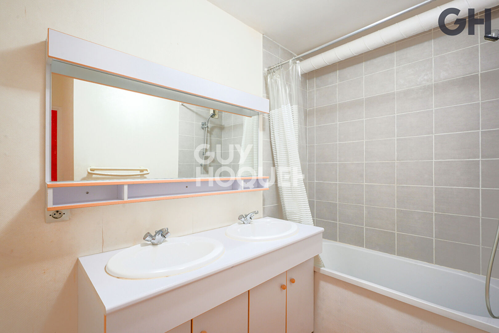 APPARTEMENT 3 PIÈCES (70m²) À SOISY-SUR-SEINE