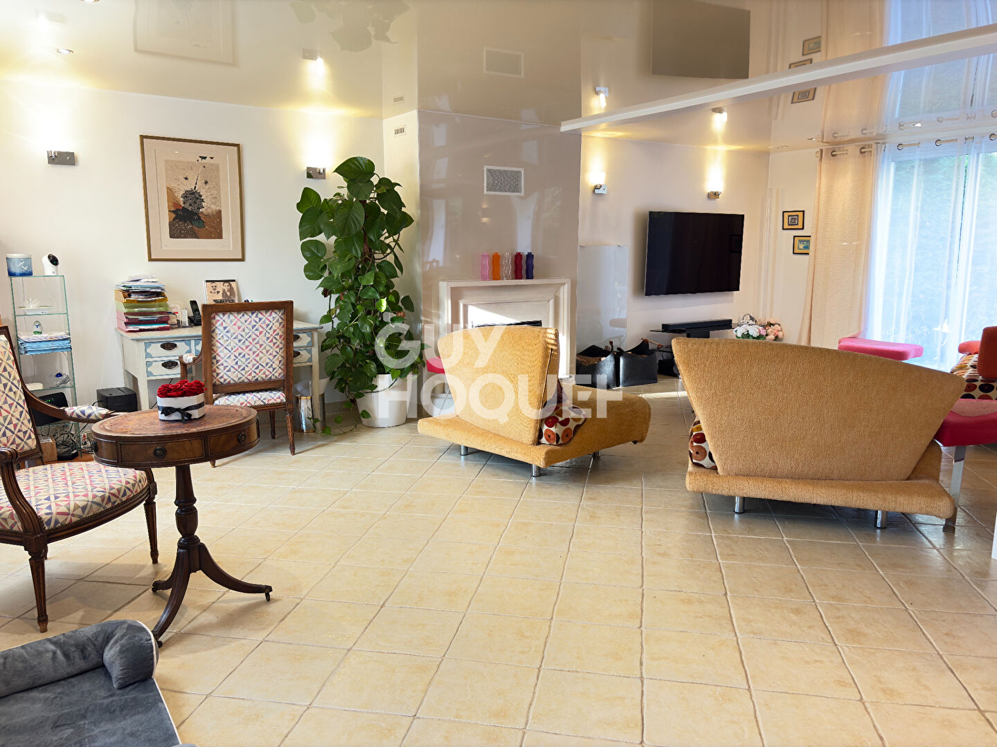 CHARMANTE MAISON DE 5 PIECES  (109.78 m²)  À SOISY-SUR-SEINE