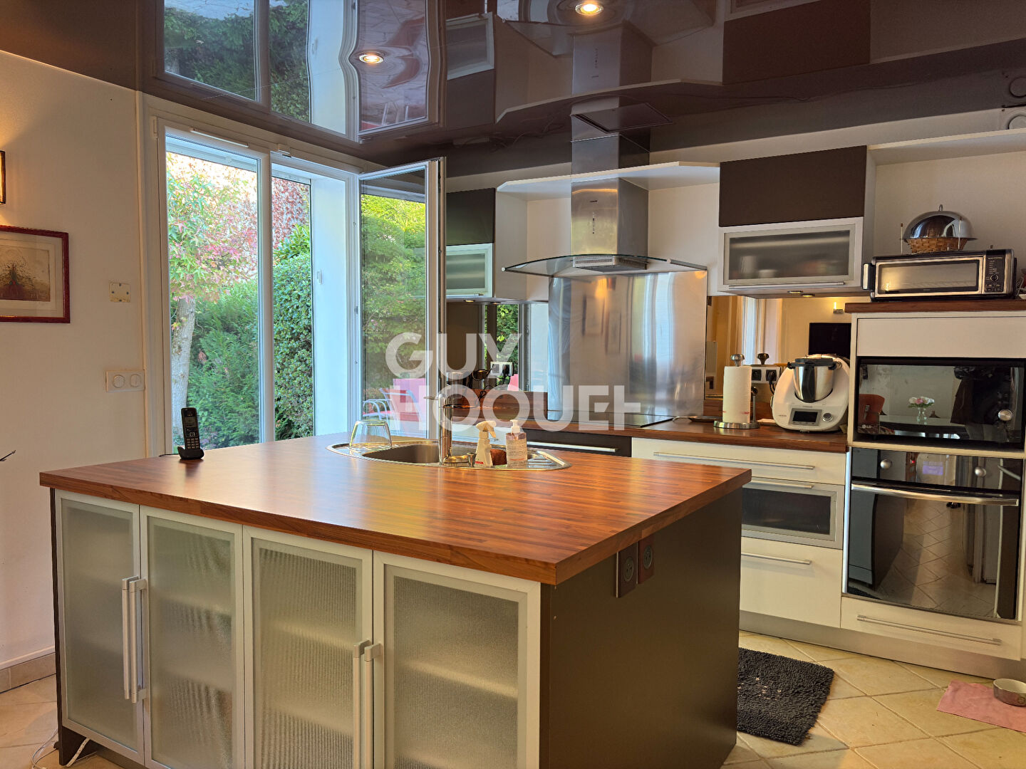 CHARMANTE MAISON DE 5 PIECES  (109.78 m²)  À SOISY-SUR-SEINE