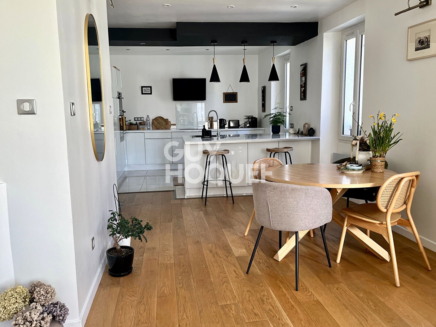 DUPLEX DE 3 PIÈCES (68.80m²) AU CENTRE DE SOISY-SUR-SEINE