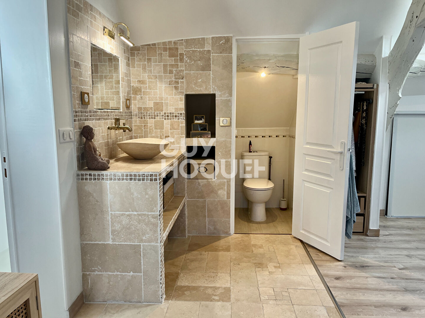 DUPLEX DE 3 PIÈCES (68.80m²) AU CENTRE DE SOISY-SUR-SEINE