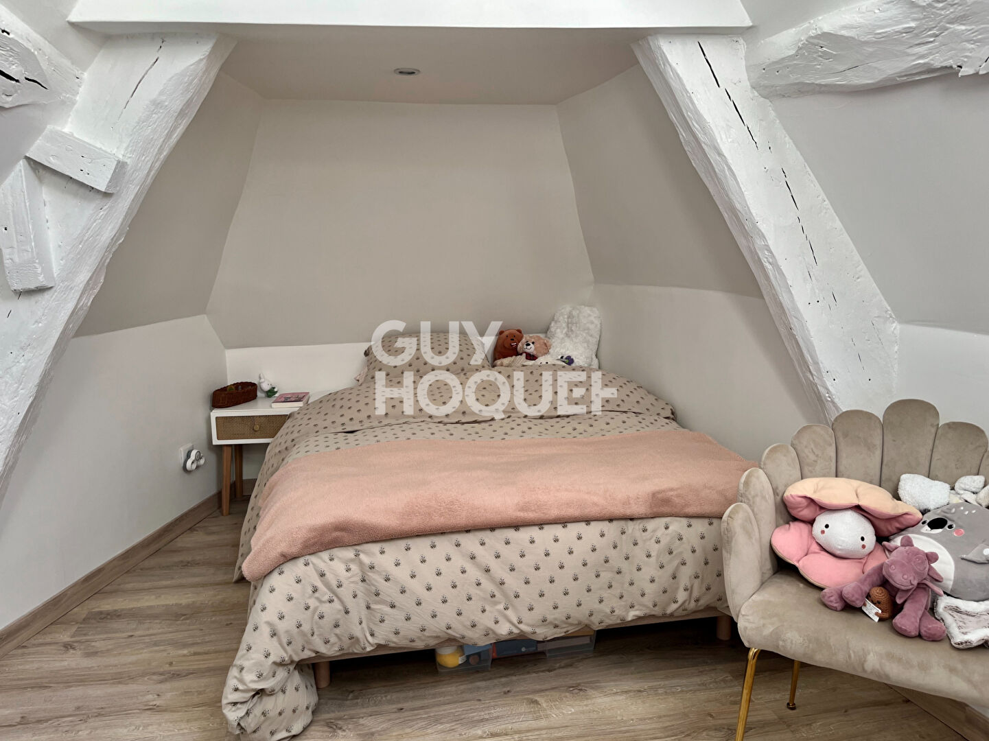 DUPLEX DE 3 PIÈCES (68.80m²) AU CENTRE DE SOISY-SUR-SEINE