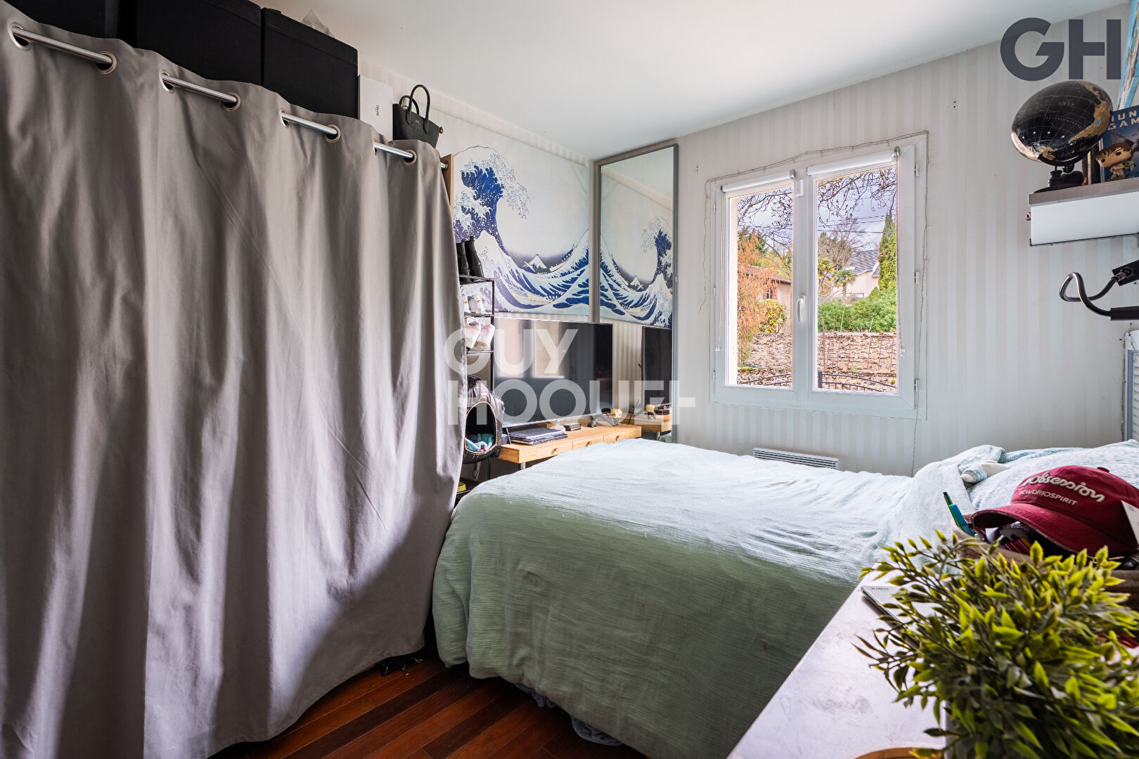 CHARMANTE MAISON AVEC SOUS-SOL DE 6 PIECES ( environ 138m²) À SOISY-SUR-SEINE