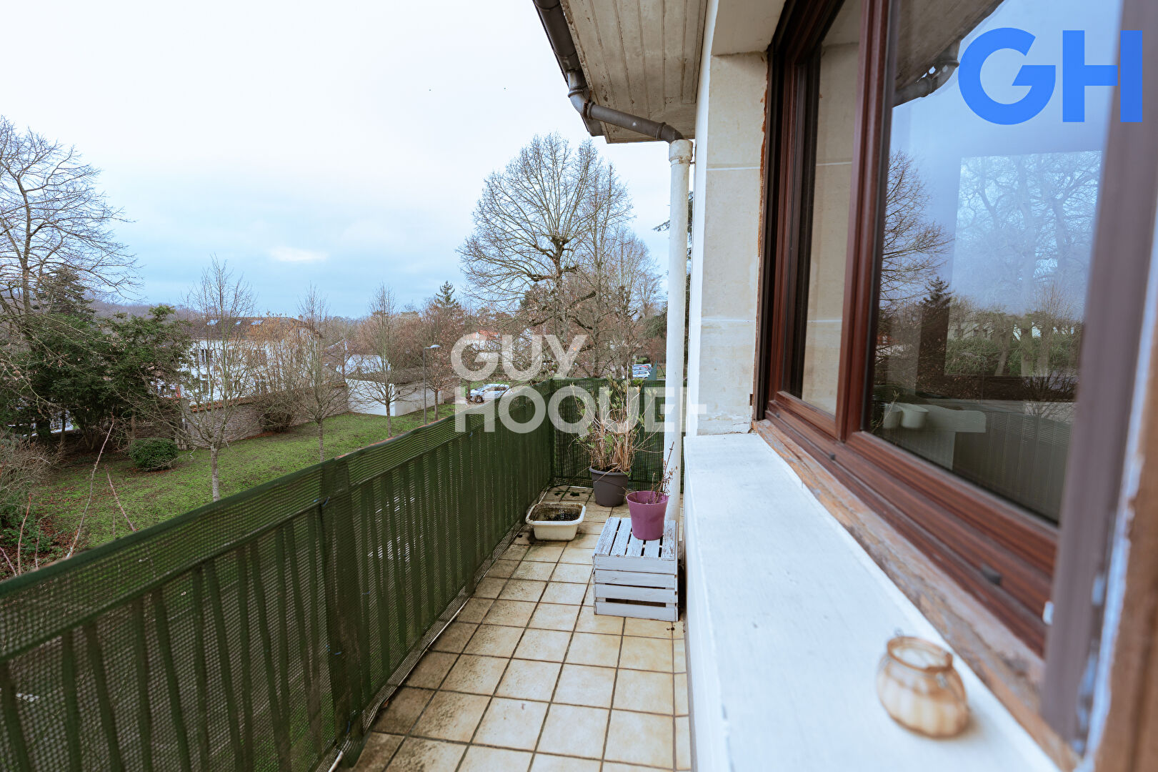 APPARTEMENT 3 PIECES DE 83.44 m² À ÉTIOLLES