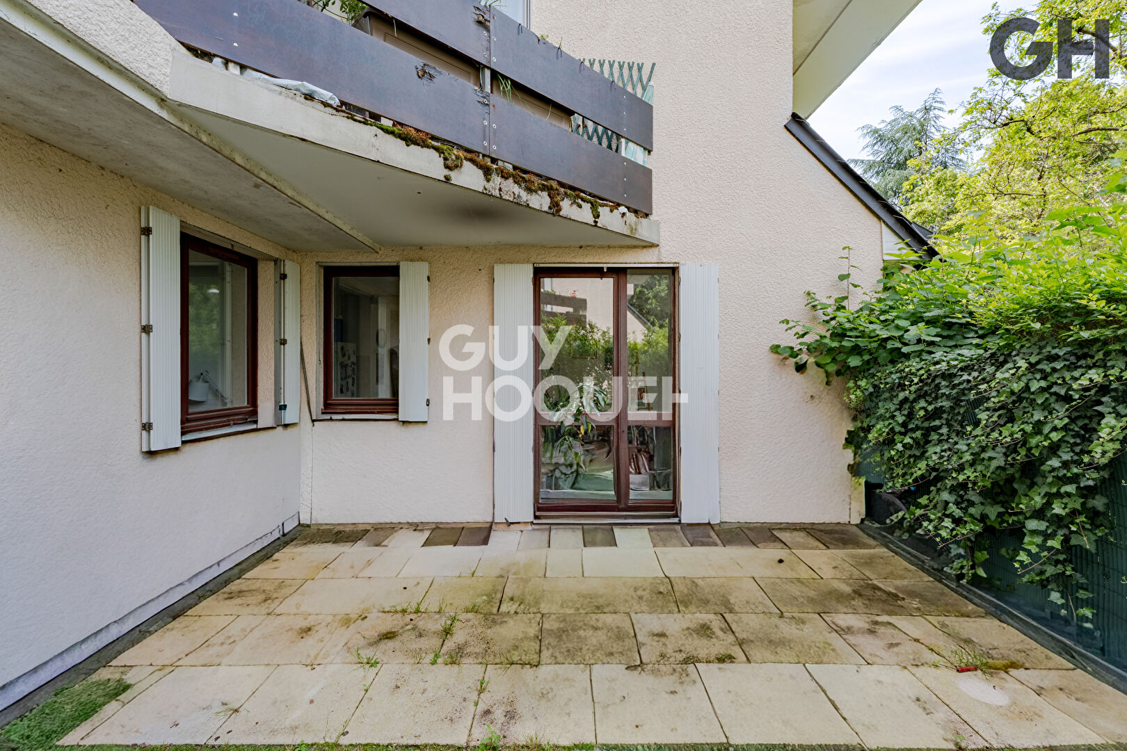 APPARTEMENT 3 PIÈCES (75 m²) À SOISY-SUR-SEINE