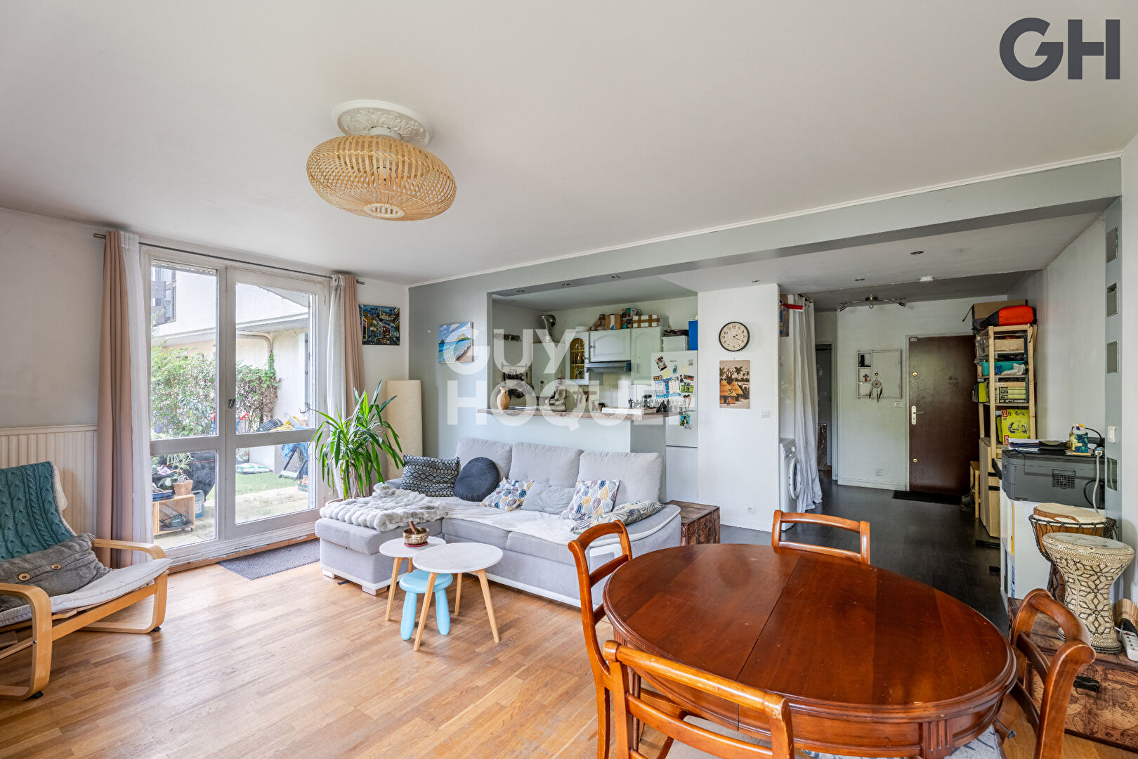 APPARTEMENT 3 PIÈCES (75 m²) À SOISY-SUR-SEINE