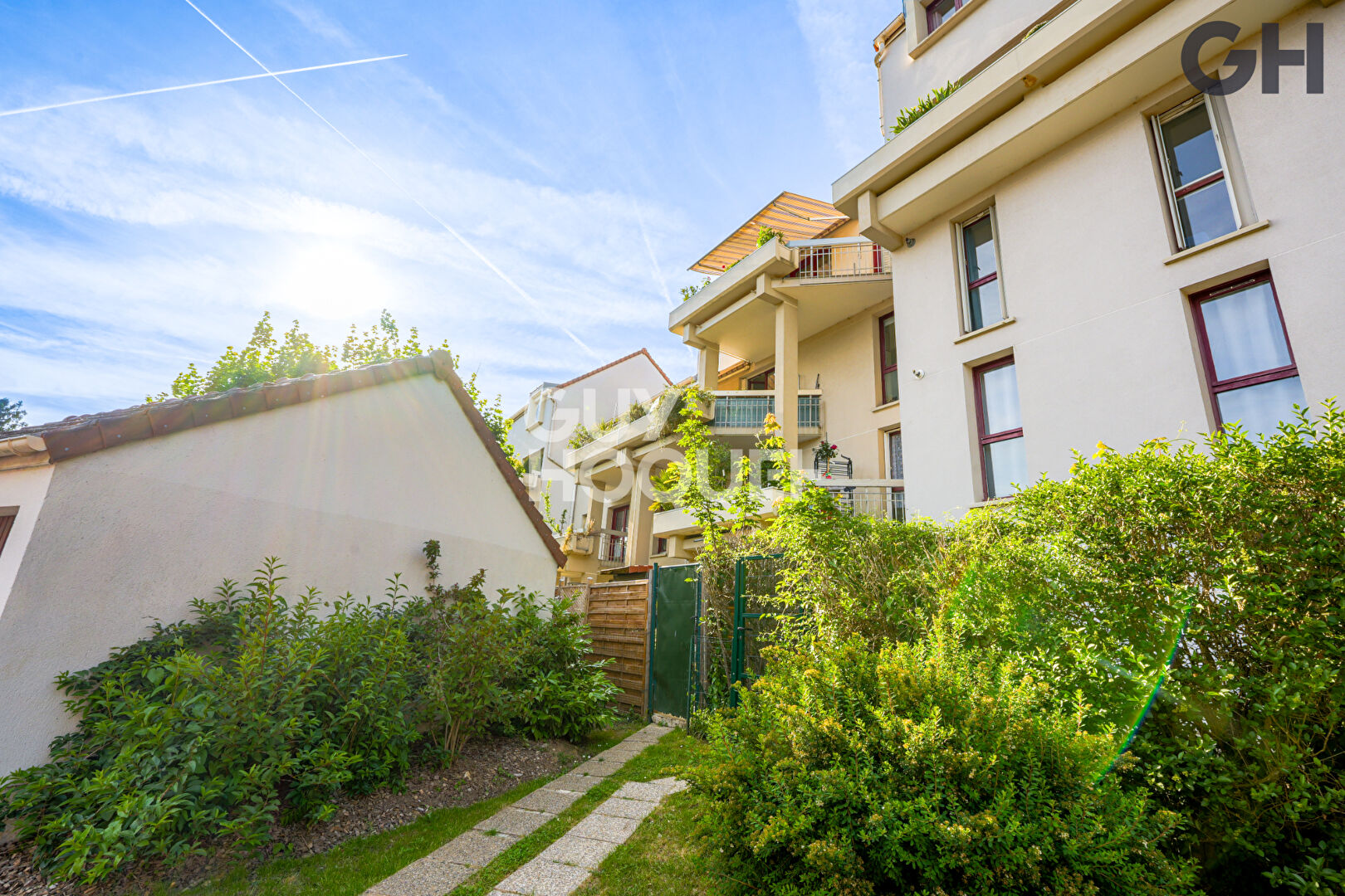 SUPERBE APPARTEMENT 3 PIÈCES (70m²) À ETIOLLES