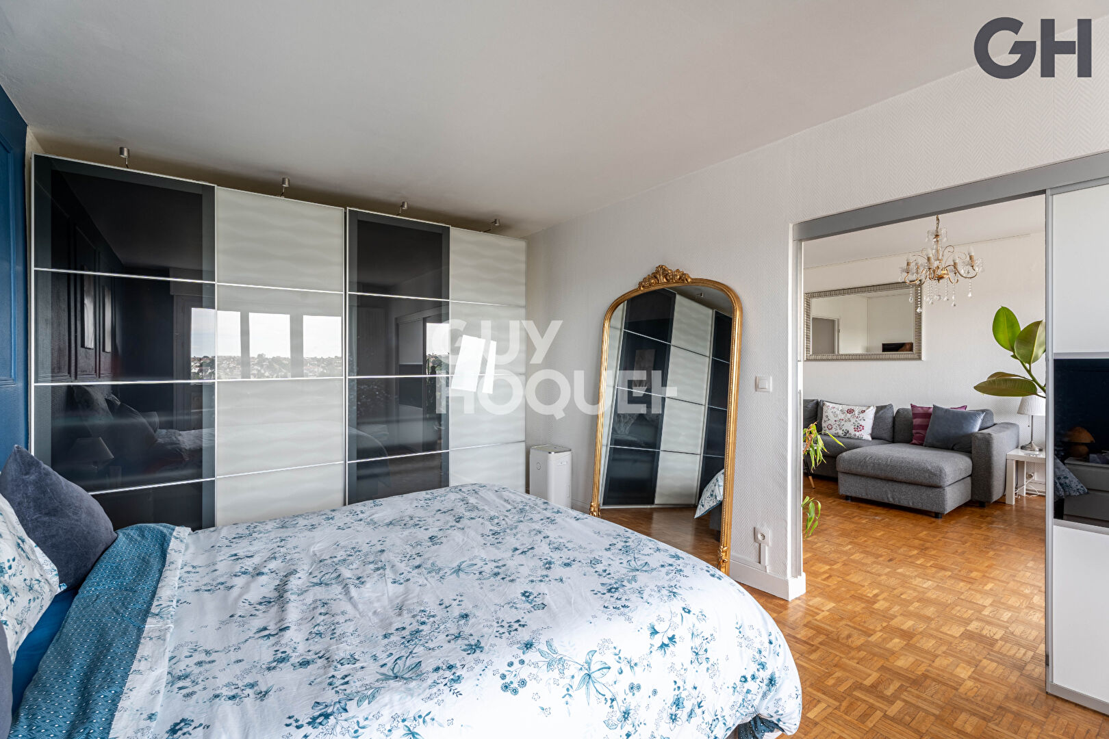 SUPERBE APPARTEMENT 5 PIÈCES (101.42 m²) À VIRY-CHATILLON
