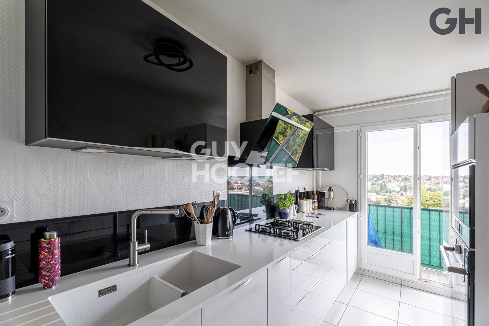SUPERBE APPARTEMENT 5 PIÈCES (101.42 m²) À VIRY-CHATILLON