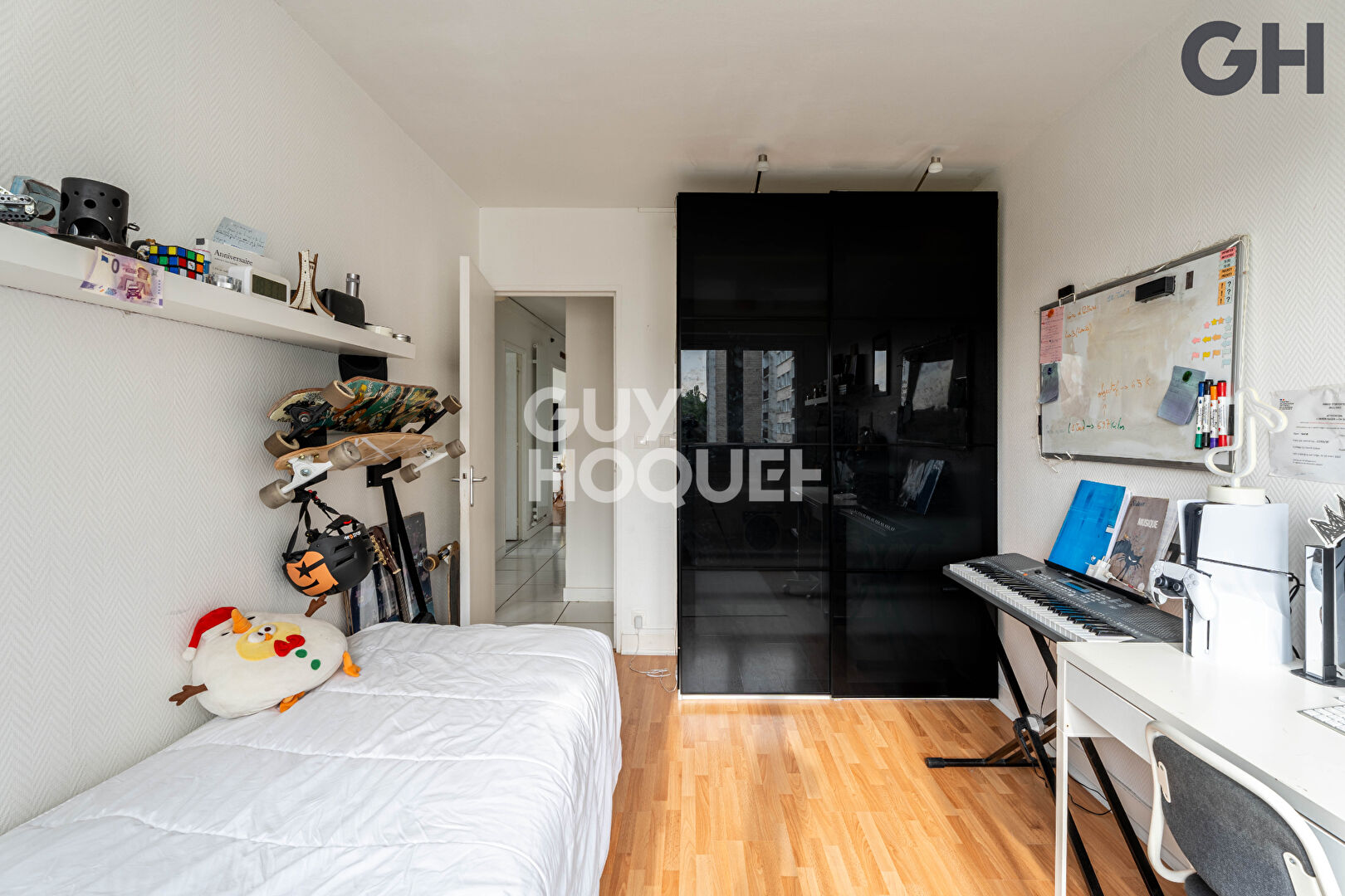 SUPERBE APPARTEMENT 5 PIÈCES (101.42 m²) À VIRY-CHATILLON
