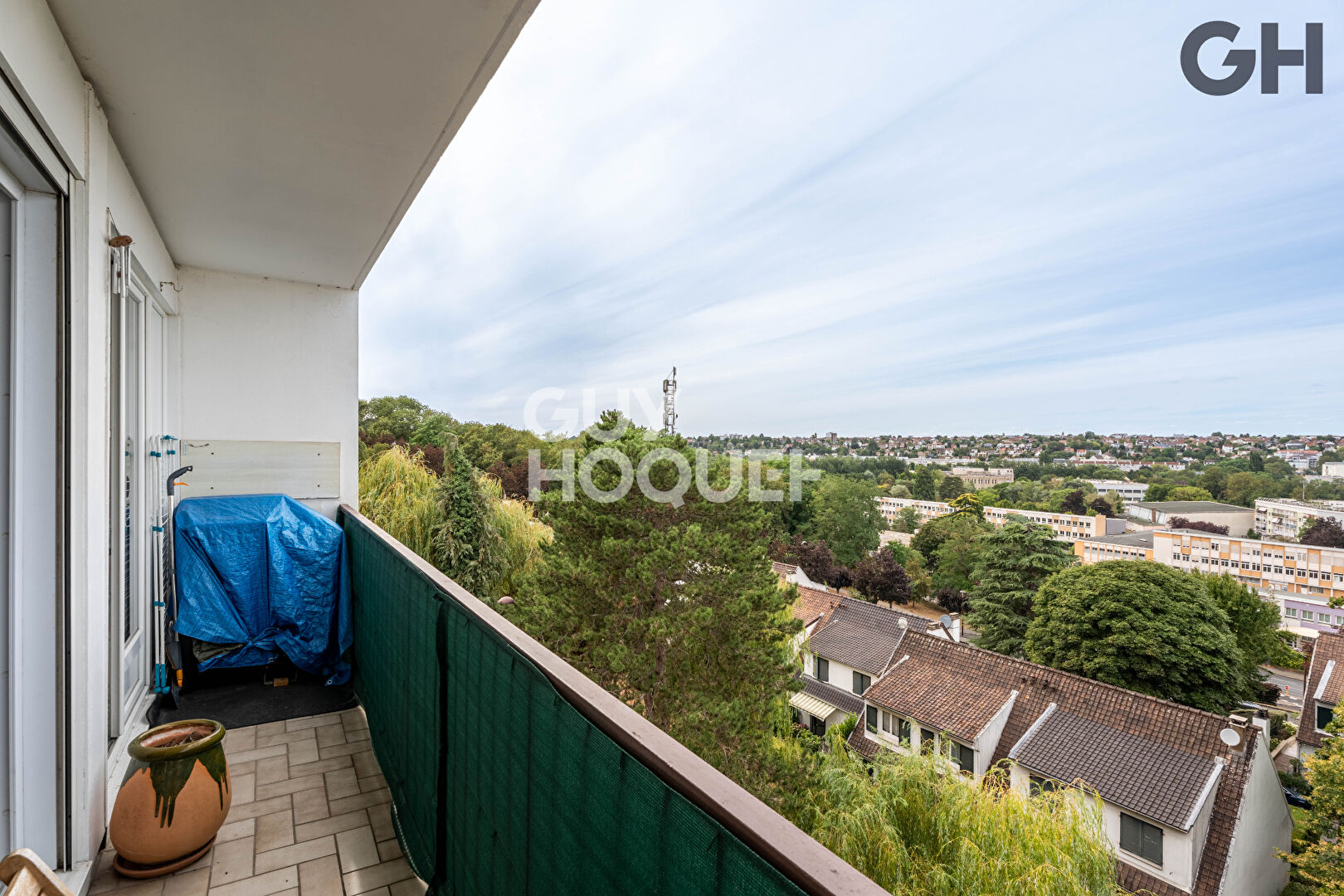 SUPERBE APPARTEMENT 5 PIÈCES (101.42 m²) À VIRY-CHATILLON