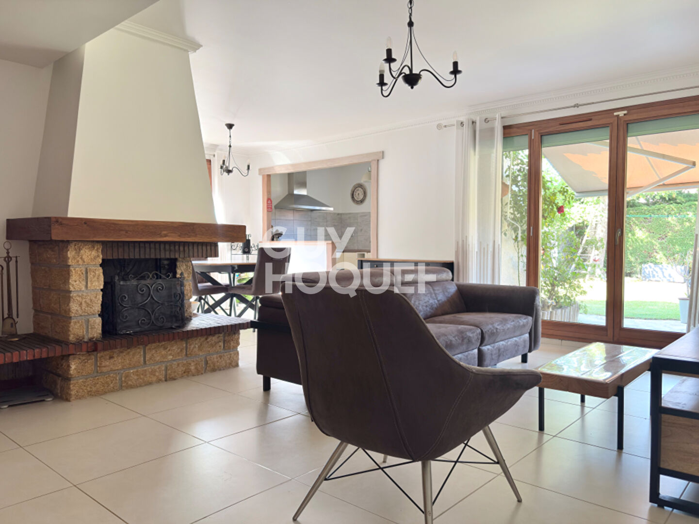 MAISON DE PLAIN-PIED (6 pièces) À VENDRE À SOISY-SUR-SEINE
