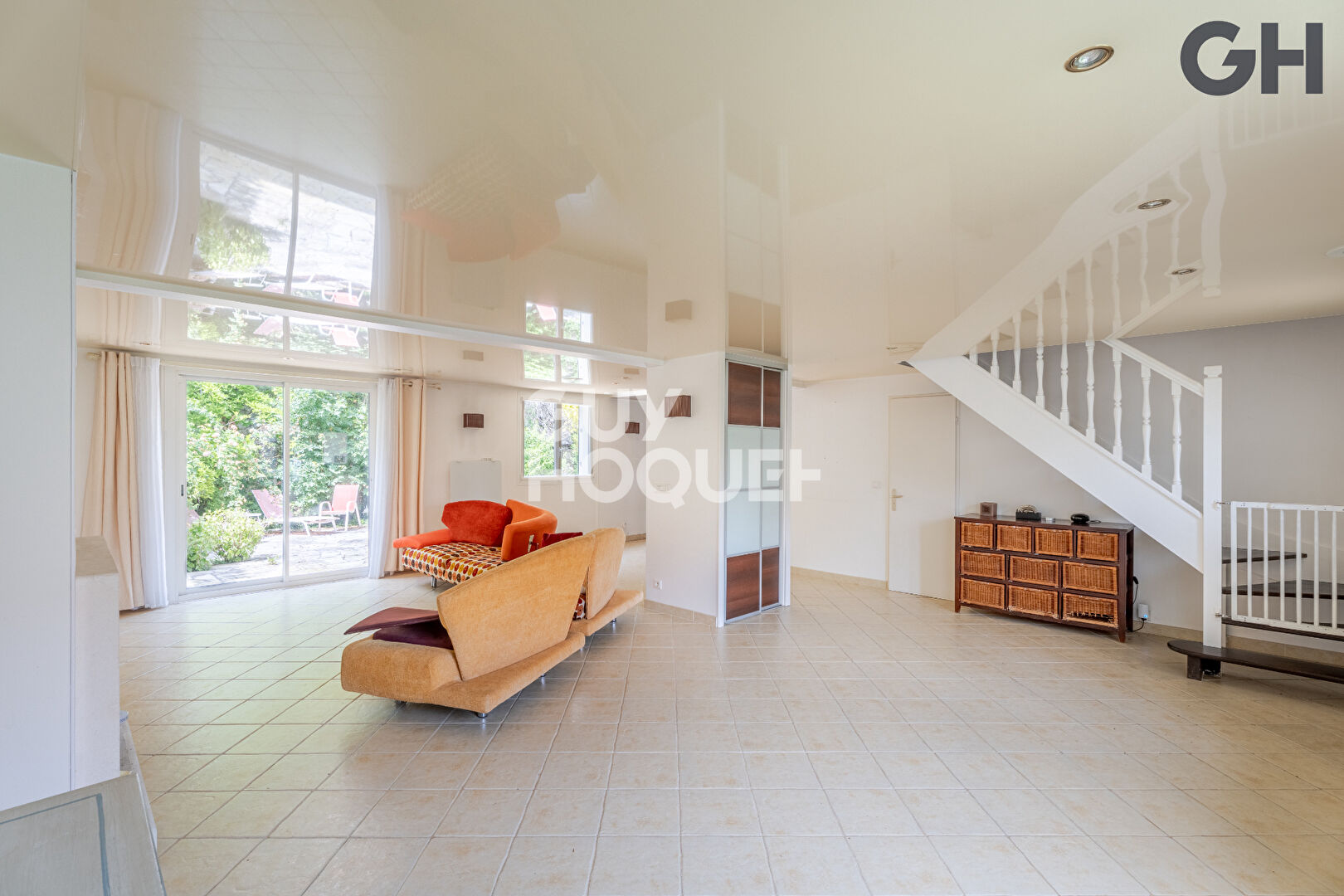 CHARMANTE MAISON DE 5 PIECES  (109.78 m²)  À SOISY-SUR-SEINE