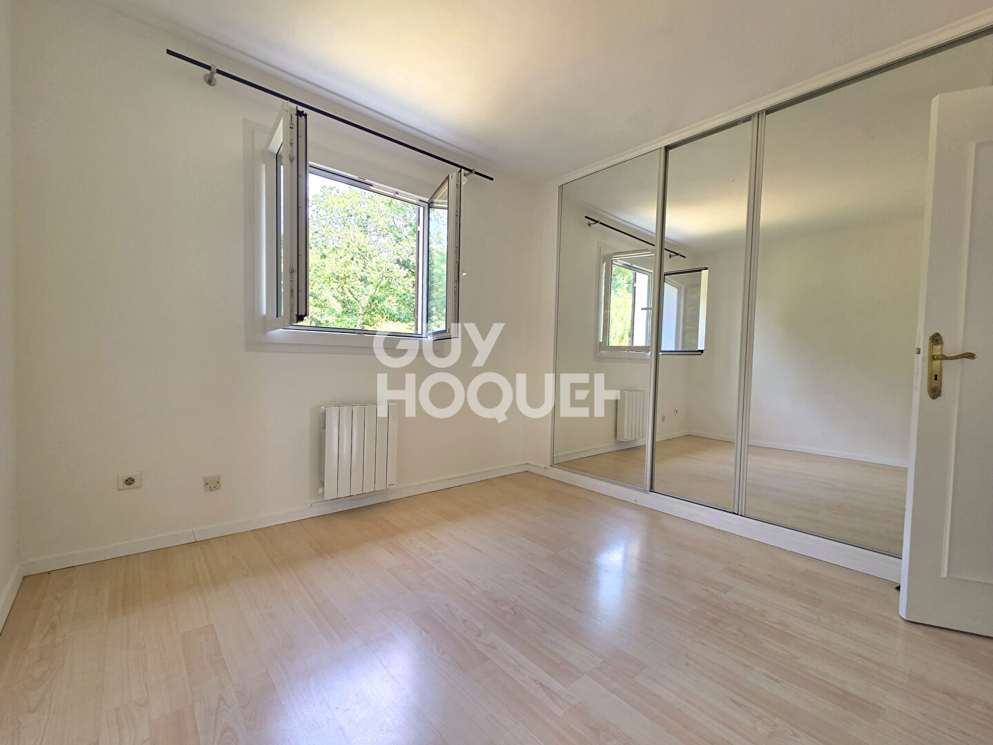 MAISON 6 PIÈCES (160m²) AU PARC DE SÉNART À SOISY-SUR-SEINE