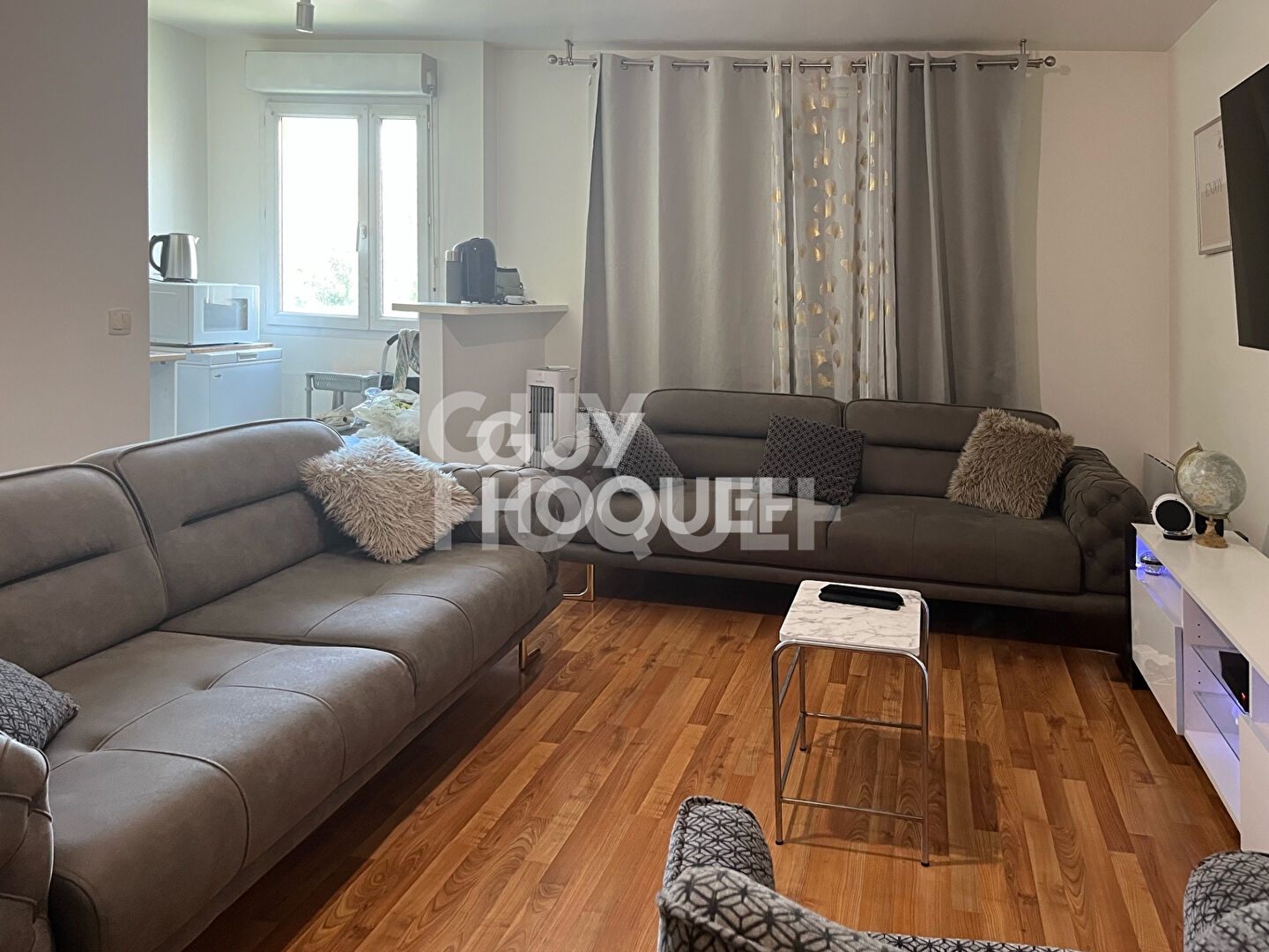 CHARMANT APPARTEMENT 2 PIÈCES (42 m²) À CORBEIL-ESSONNES