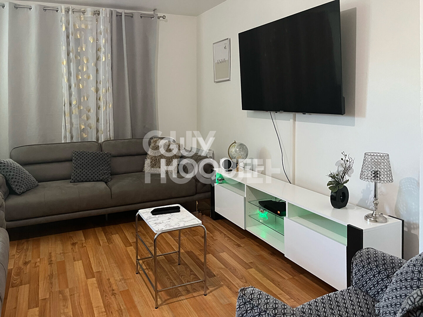 CHARMANT APPARTEMENT 2 PIÈCES (42 m²) À CORBEIL-ESSONNES