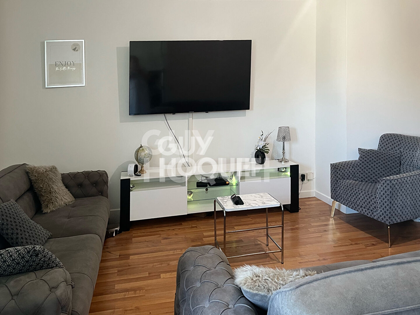 CHARMANT APPARTEMENT 2 PIÈCES (42 m²) À CORBEIL-ESSONNES