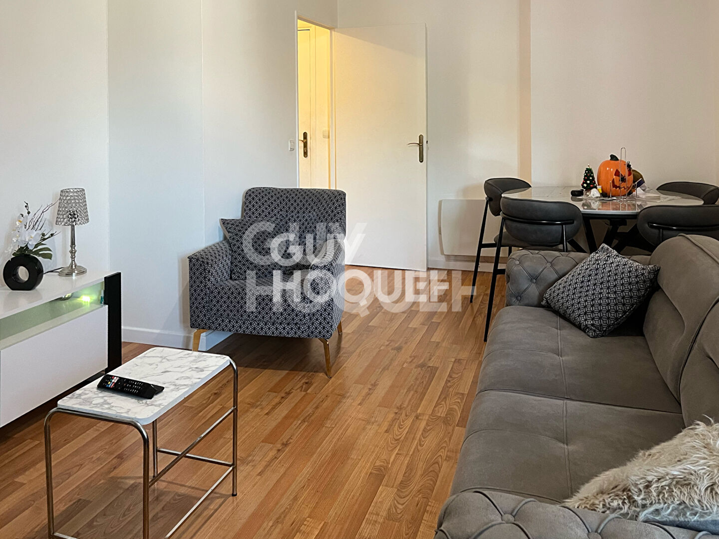 CHARMANT APPARTEMENT 2 PIÈCES (42 m²) À CORBEIL-ESSONNES