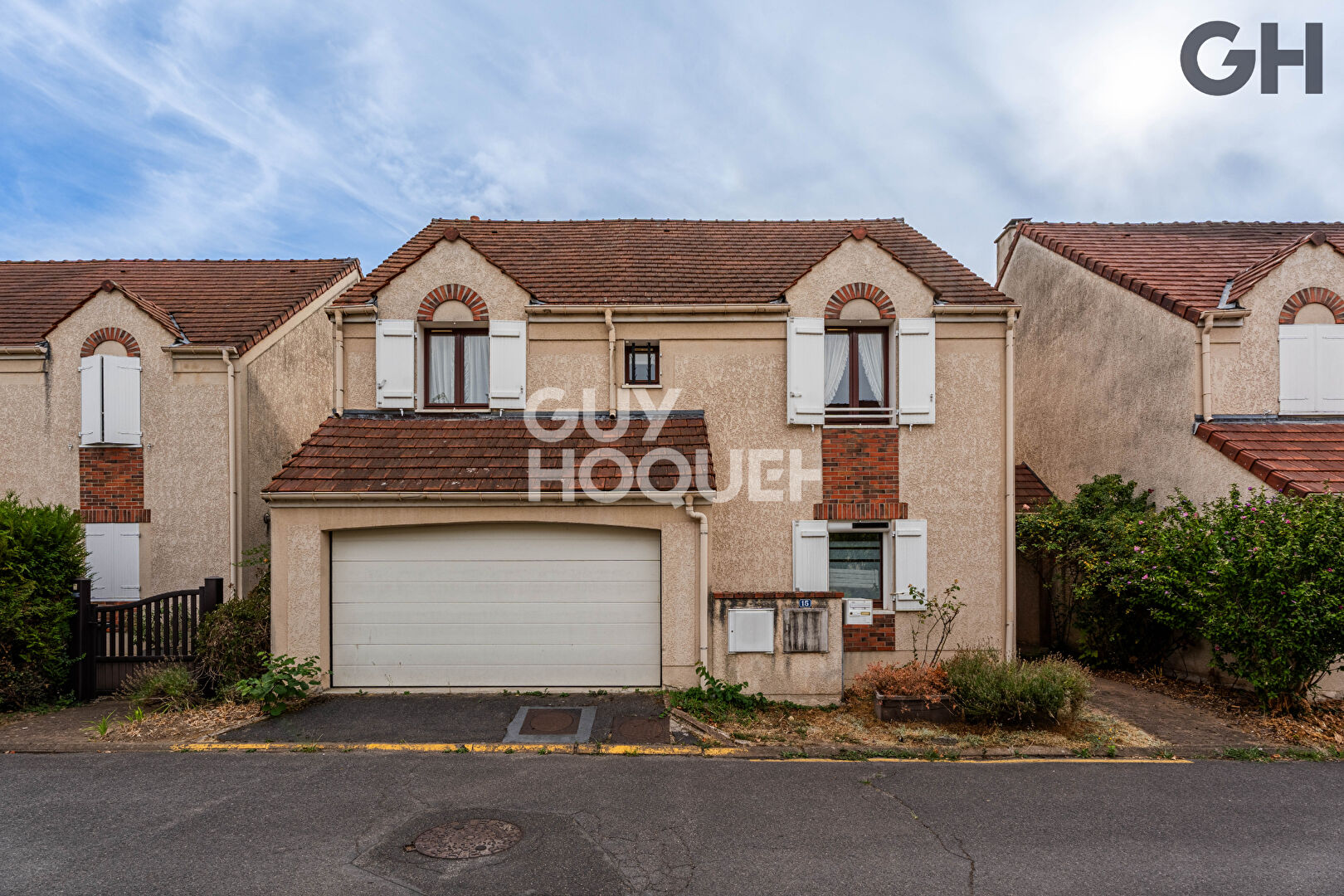 CHARMANTE MAISON FAMILIALE DE 6 PIECES  (142.44 m²)  À SOISY-SUR-SEINE