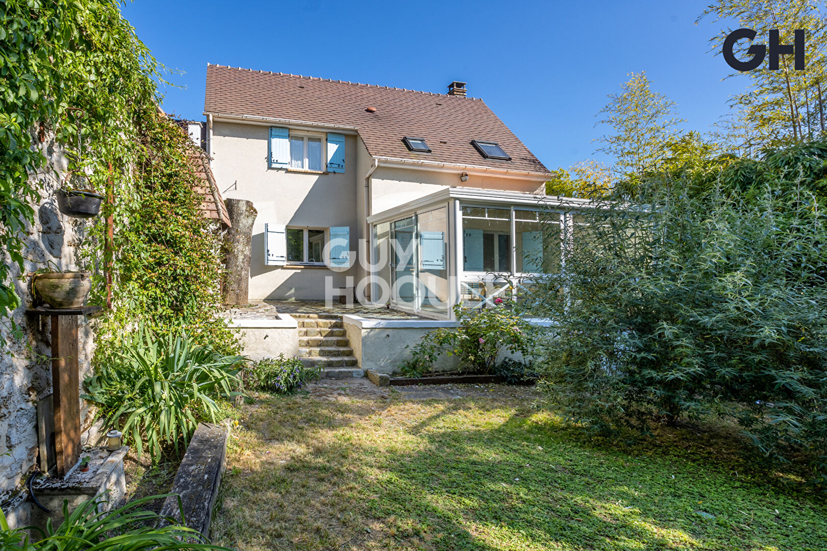 MAISON FAMILIALE (d'environ 125 m²) à SOISY SUR SEINE proche centre ville