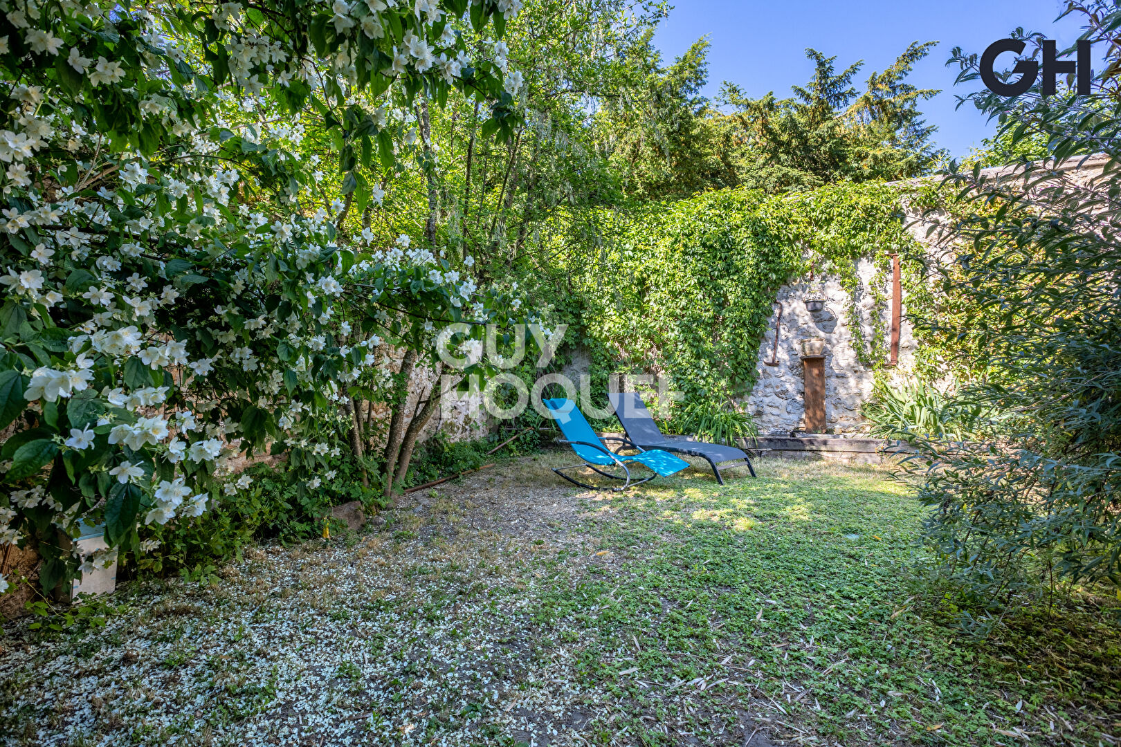 MAISON FAMILIALE (d'environ 125 m²) à SOISY SUR SEINE proche centre ville