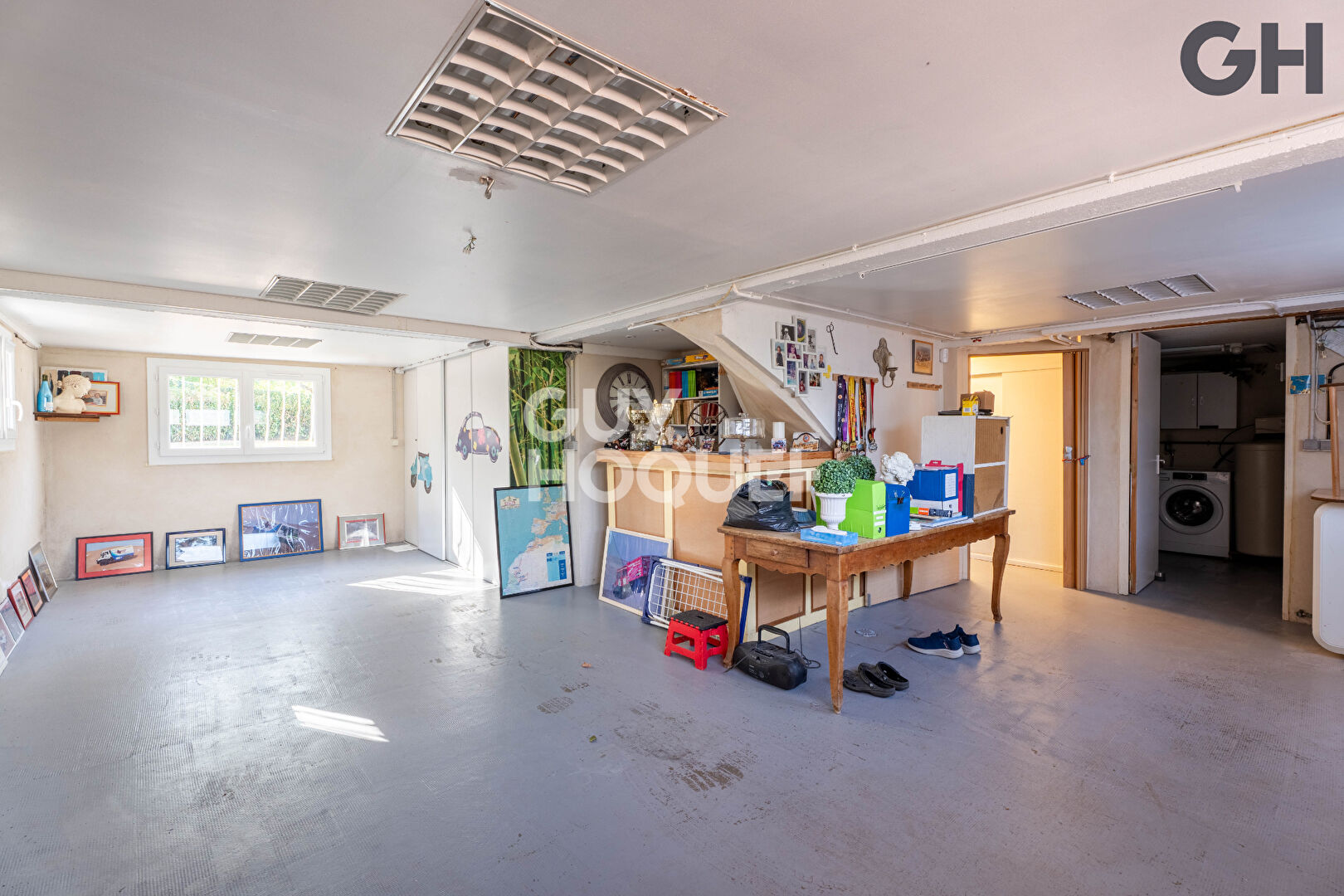 CHARMANTE MAISON FAMILIALE AVEC SOUS-SOL DE 6 PIECES (125.50 m²) À ETIOLLES