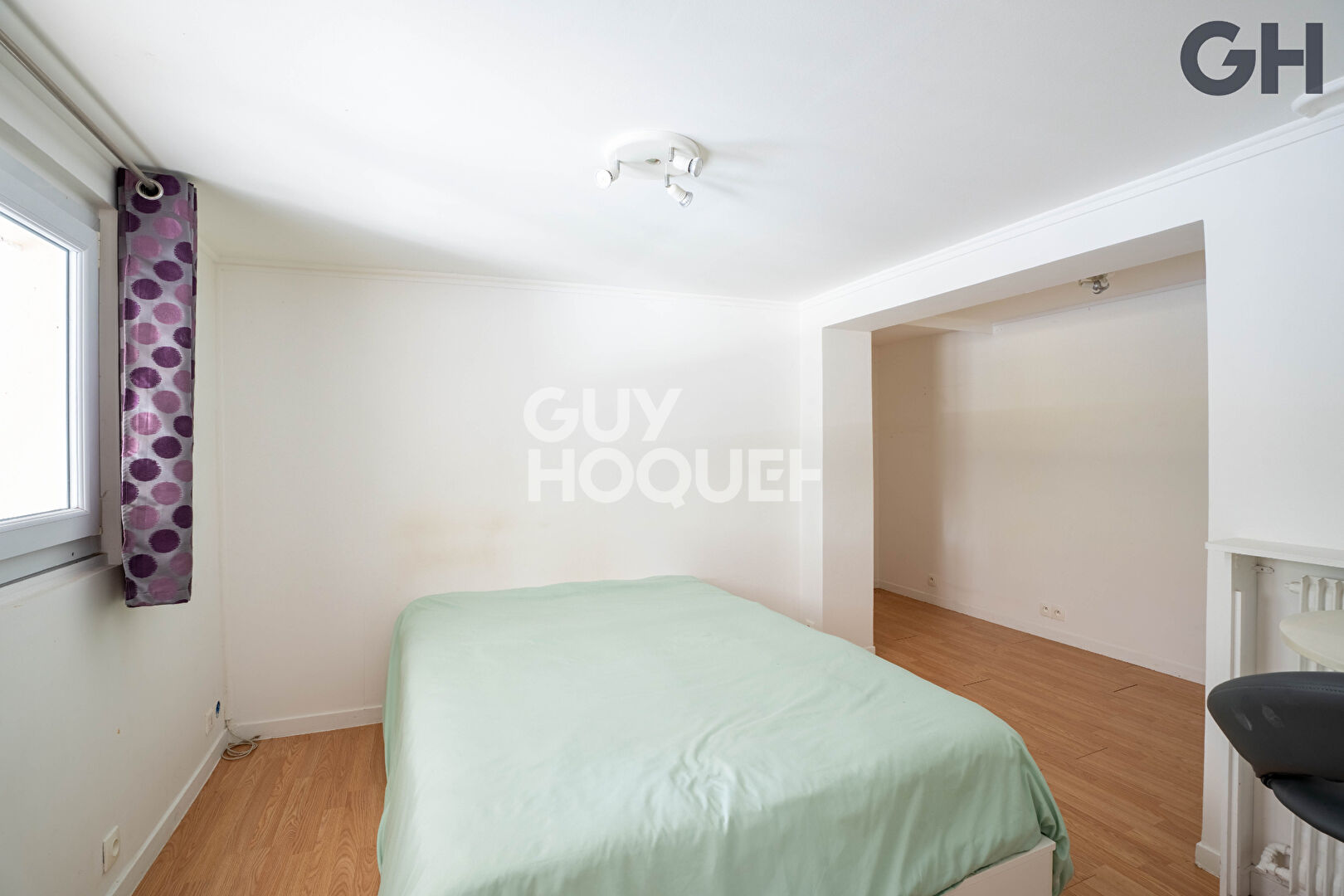 CHARMANTE MAISON FAMILIALE AVEC SOUS-SOL DE 6 PIECES (125.50 m²) À ETIOLLES