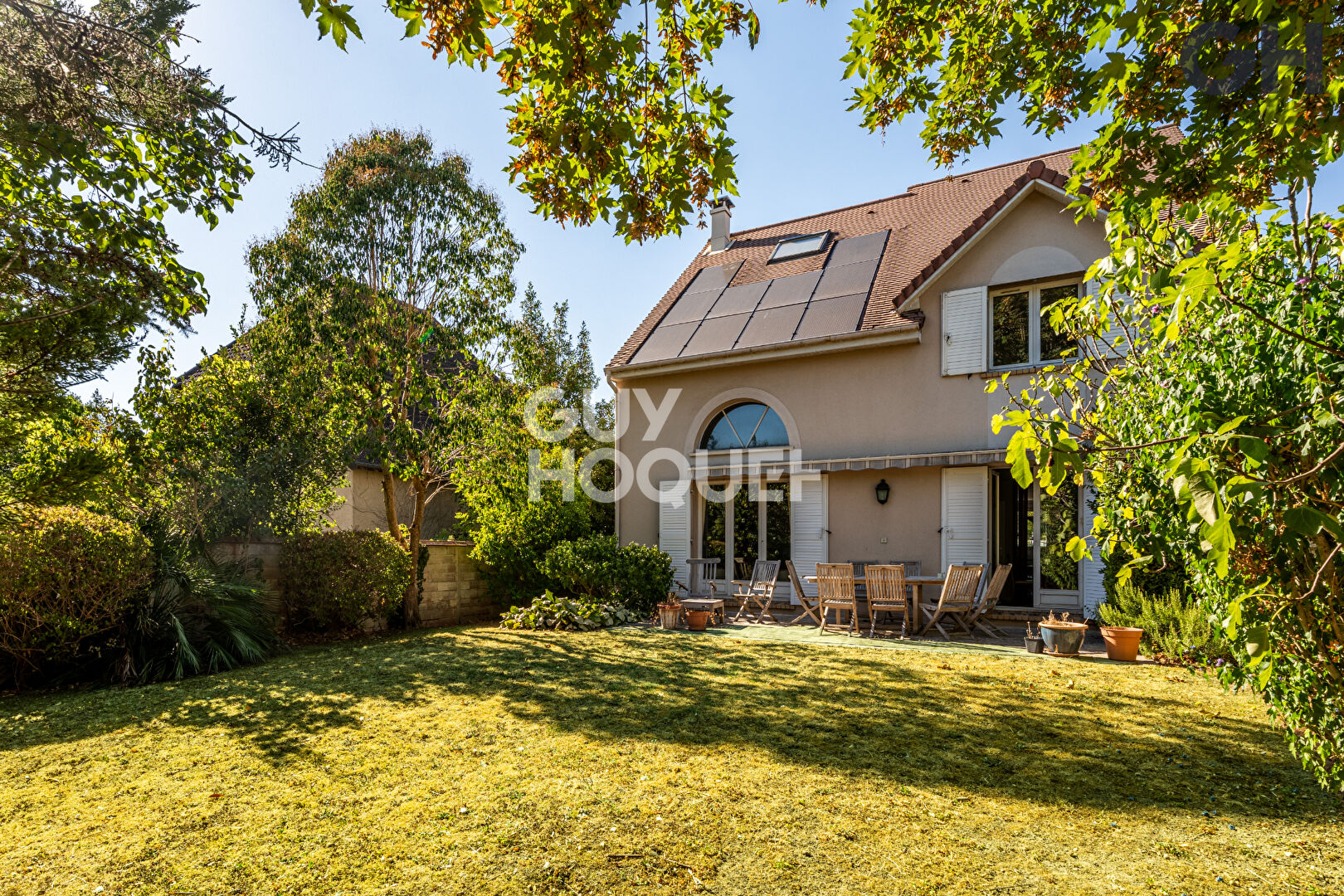 MAISON FAMILIALE AVEC SOUS-SOL DE 7 PIECES (173 m²) à SOISY-SUR-SEINE