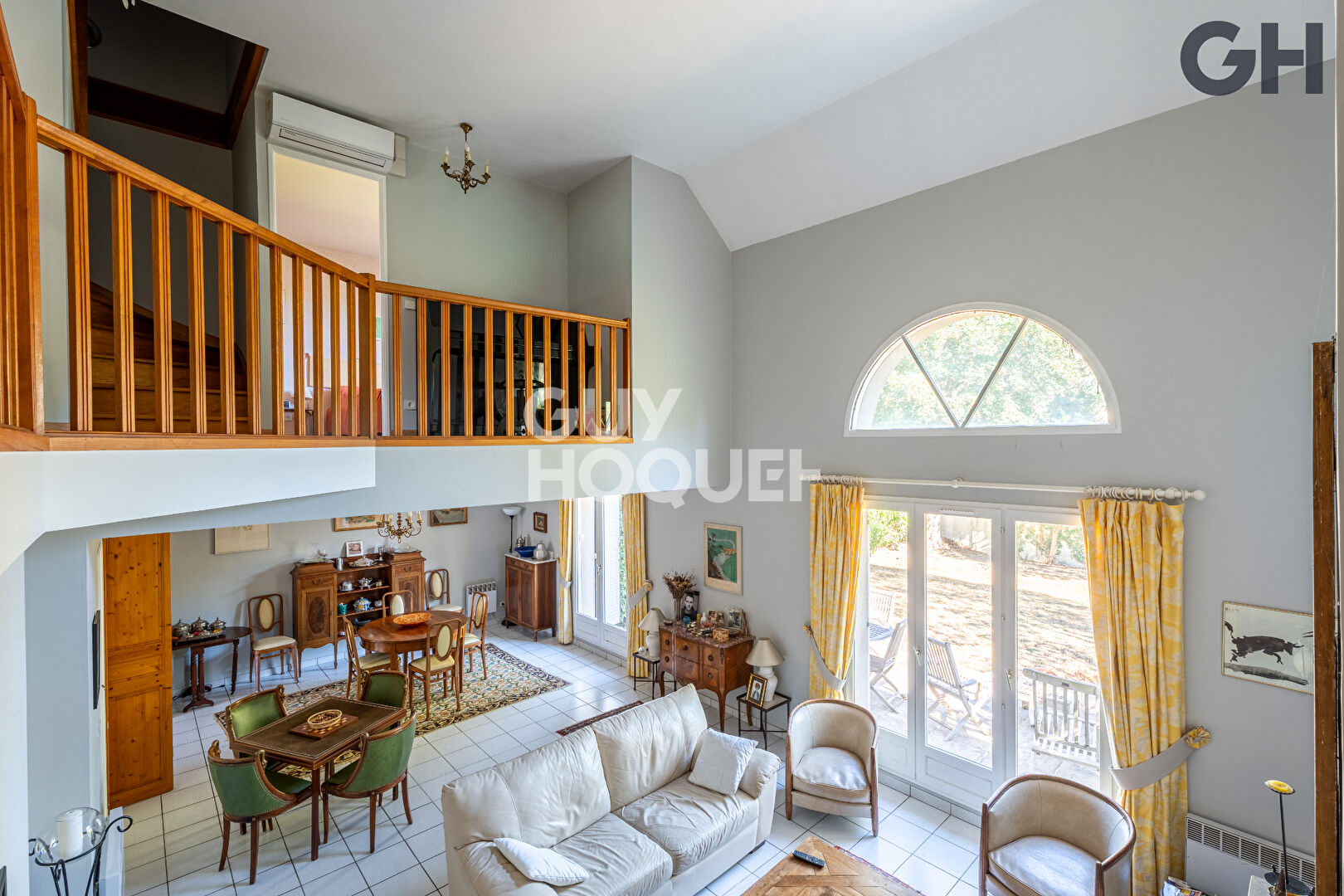 MAISON FAMILIALE AVEC SOUS-SOL DE 7 PIECES (173 m²) à SOISY-SUR-SEINE