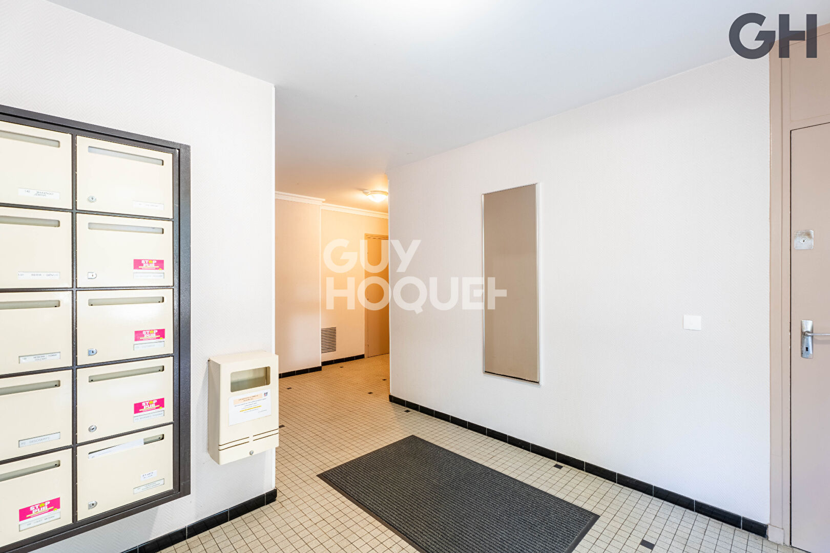 APPARTEMENT DE 4 PIÈCES (77.38m²) AVEC PARKING ET BOX À EVRY COURCOURONNES