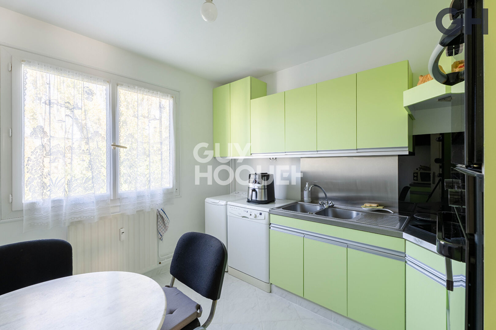 APPARTEMENT DE 4 PIÈCES (77.38m²) AVEC PARKING ET BOX À EVRY COURCOURONNES