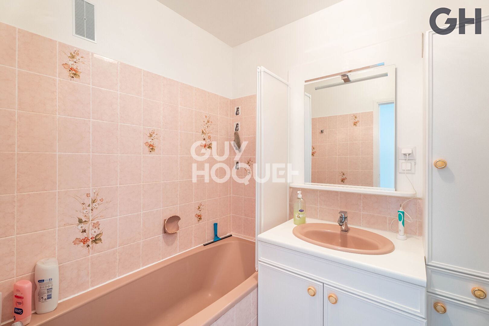 APPARTEMENT DE 4 PIÈCES (77.38m²) AVEC PARKING ET BOX À EVRY COURCOURONNES