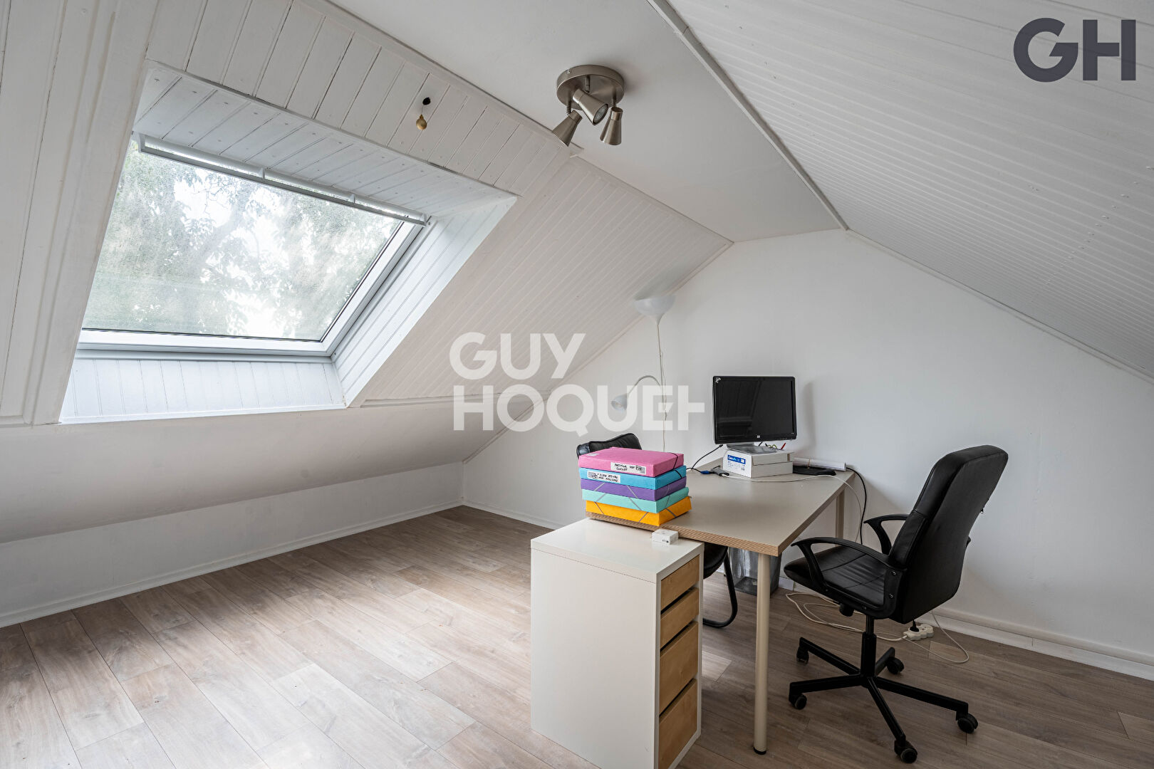 MAISON FAMILIALE DE PLAIN-PIED (115 m²) A HERICY