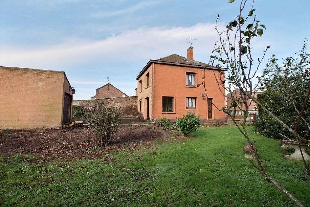 Maison semi-individuelle, 4 chambres, pièce de vie de 40 m²