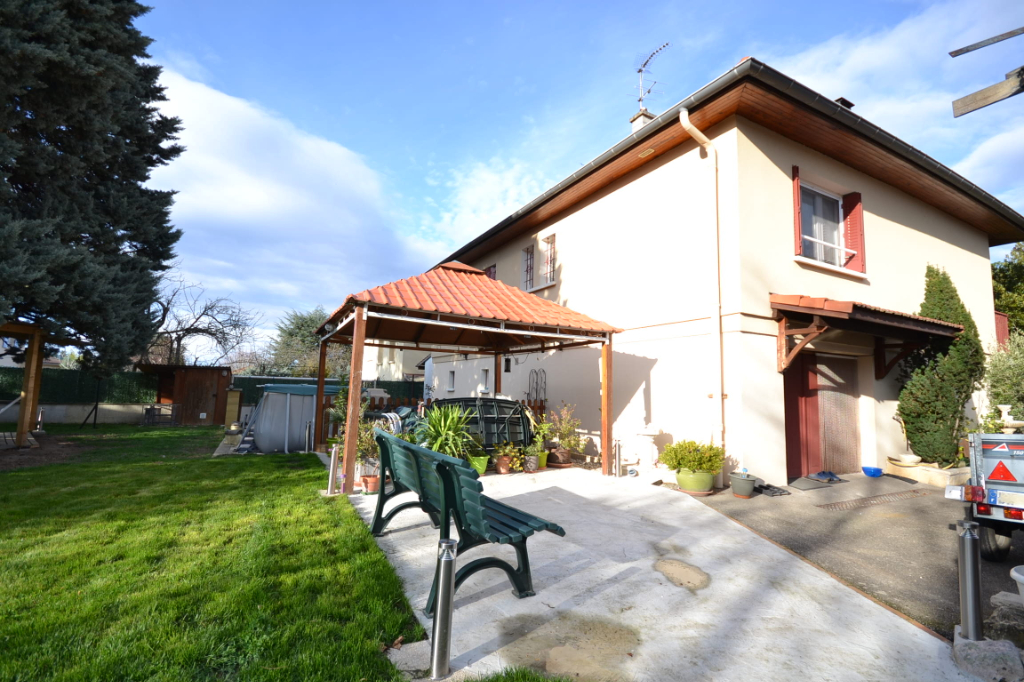 Maison à Craponne de 125 m2 sur une parcelle de 716 m².