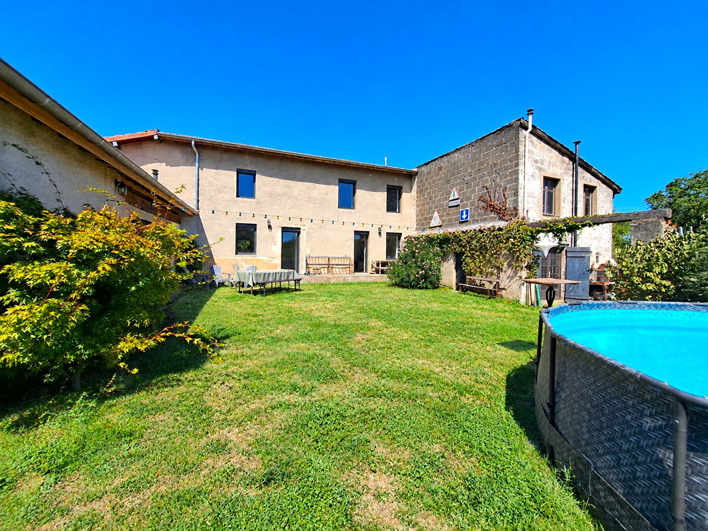 Maison Orliénas  5 pièces 166 m2