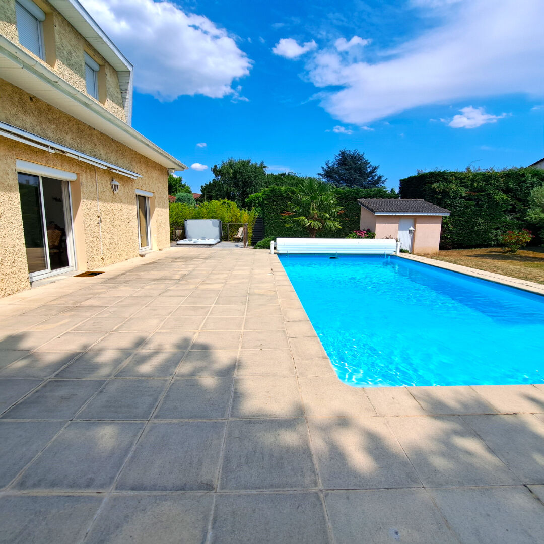 Maison Taluyers 5 pièces 205 m2