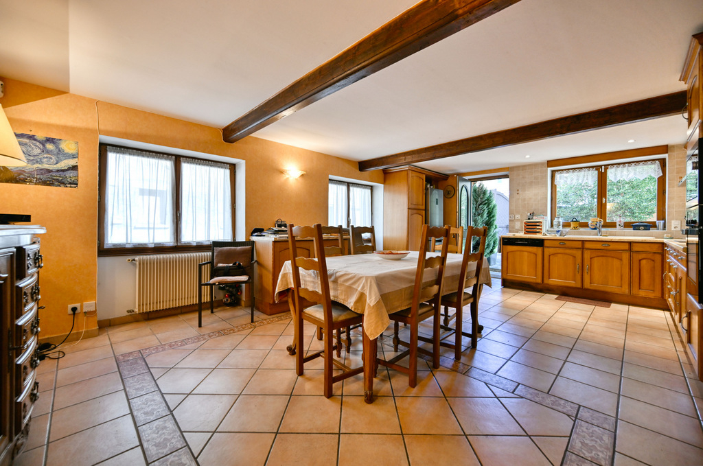 Belle Maison de 192 m² à Thurins