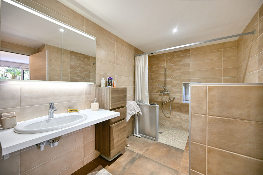 Belle Maison de 192 m² à Thurins