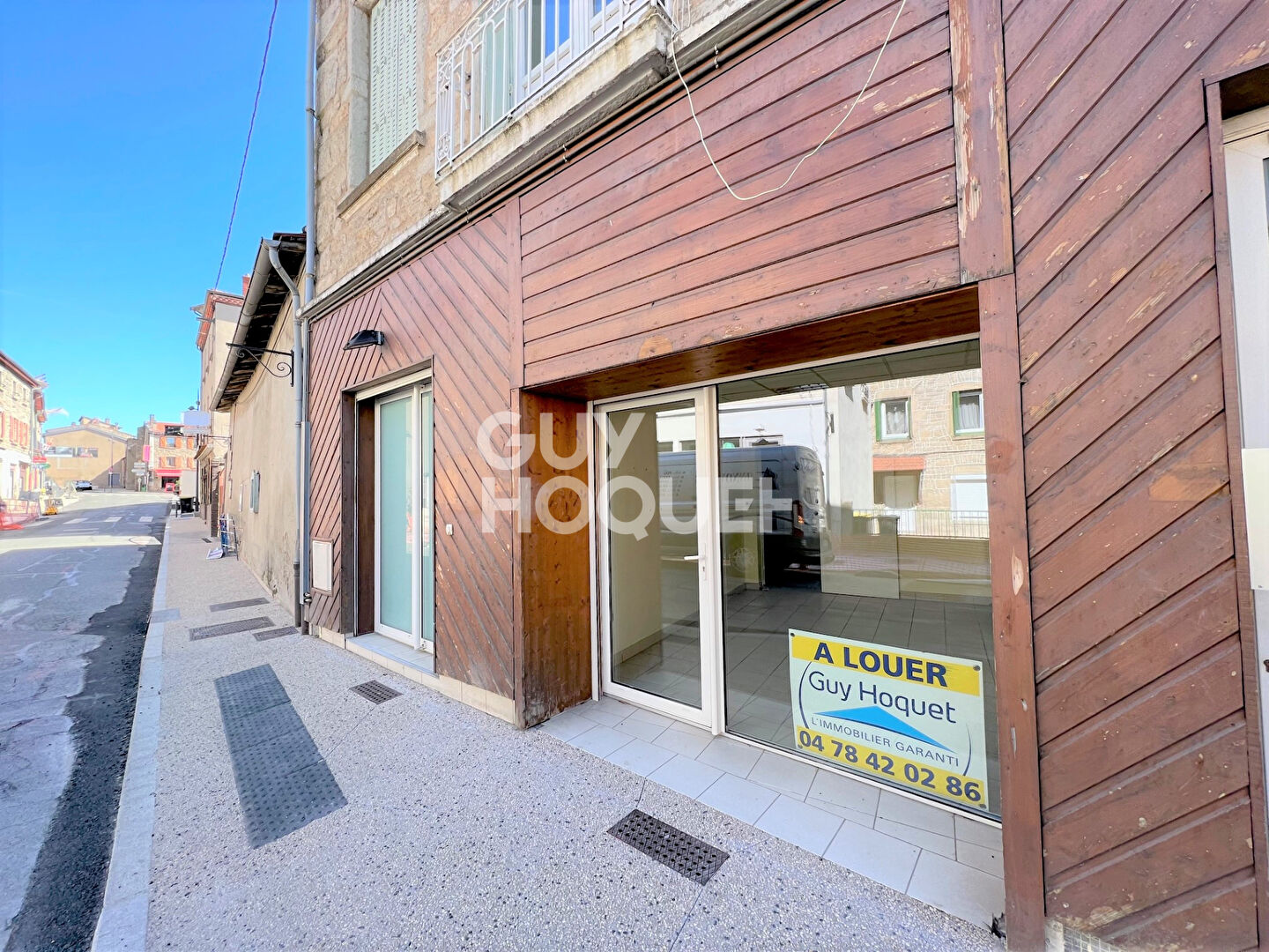 Local commercial Soucieu En Jarrest 75 m2