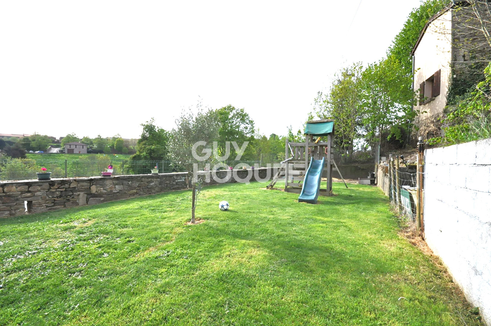 Maison à Sainte Catherine de 200 m2 sur une parcelle de 511 m²