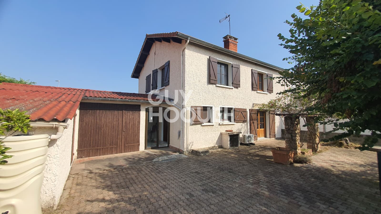Appartement dans maison à Pierre Bénite de 3 chambres avec jardin
