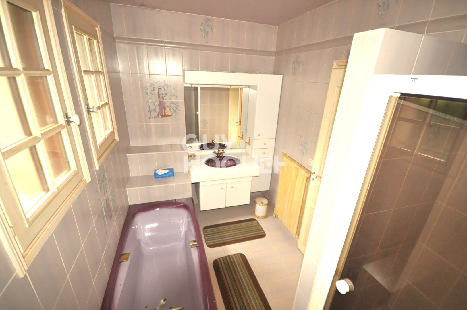 Maison à Saint Symphorien Sur Coise de 198 m² sur un terrain de 1054 m²