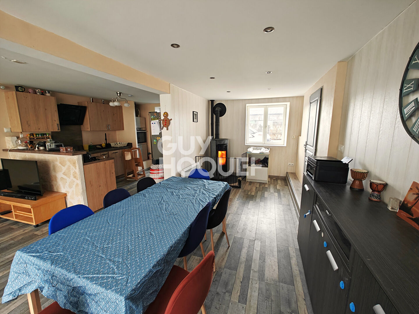 Maison de 140 m2 à Souzy