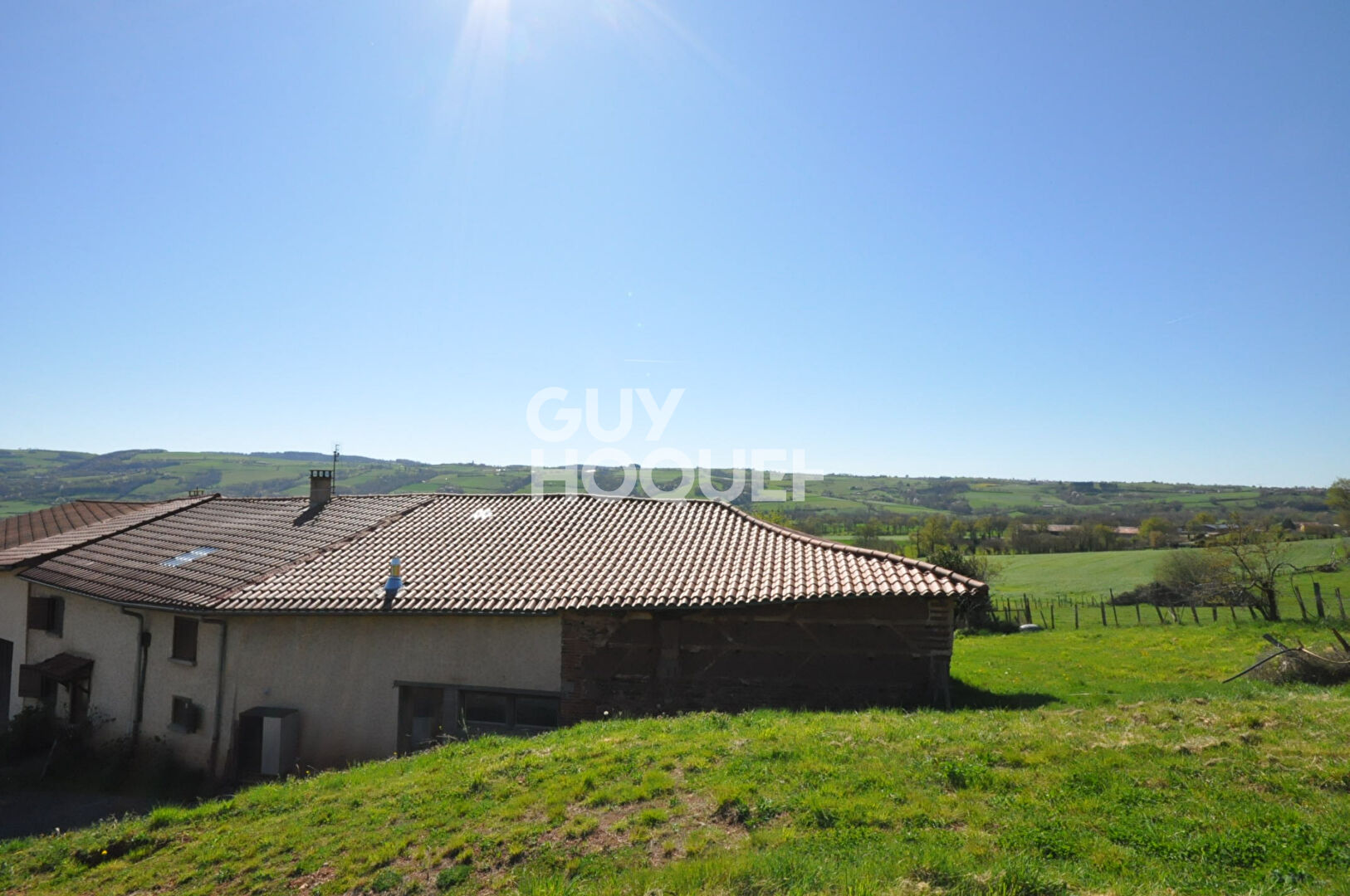 Maison à Meys de 136 m²
