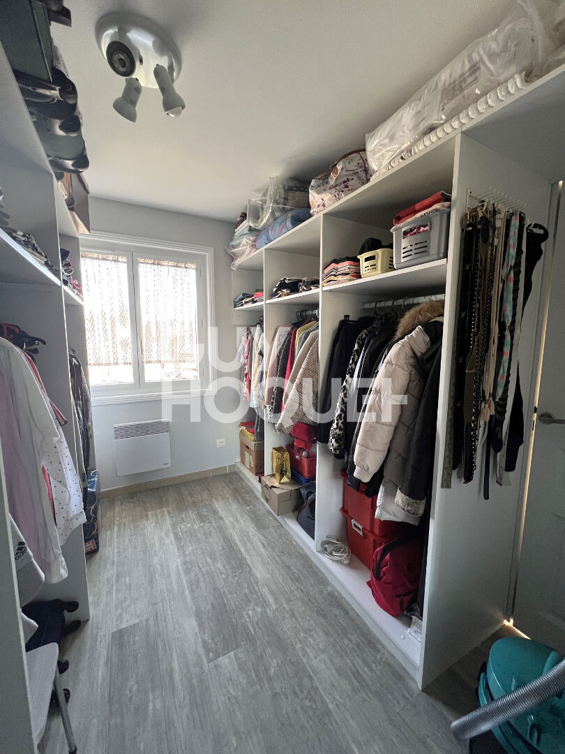 Maison de 192 m² à Saint Martin en Haut sur une parcelle de 932 m²