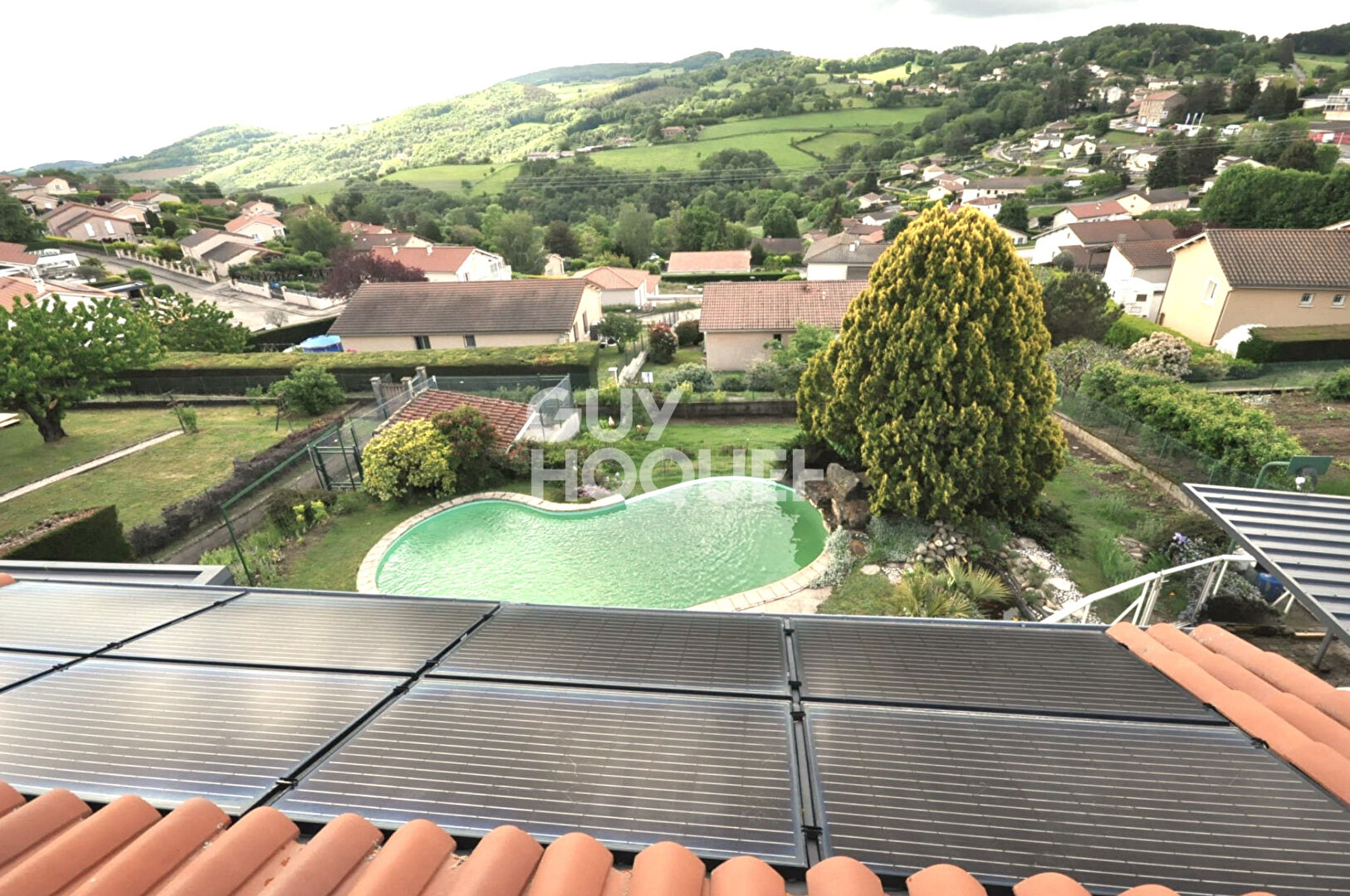 Maison à Saint Martin en Haut de 9 pièces, 165 m2 sur une parcelle de 1004 m²